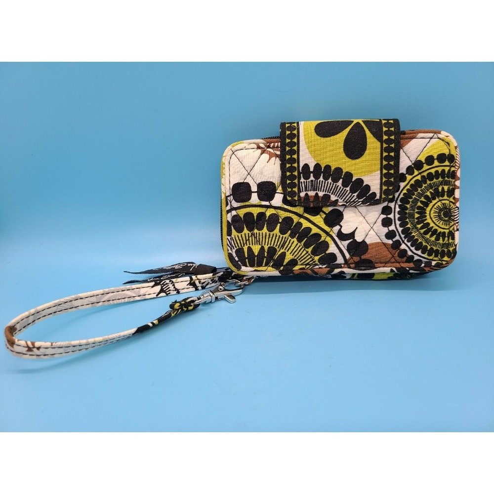 Vera Bradley Retired COCOA MOSS Small Smartphone Wristlet Wallet